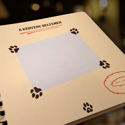 Kutyanapló egyik, 5. belső oldala "A kedvenc helyemen" címmel, beragasztható képnek kihagyott hellyel.